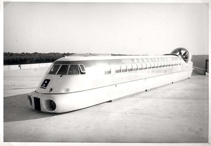 Black and white photo of the Aérotrain I80-250 prototype