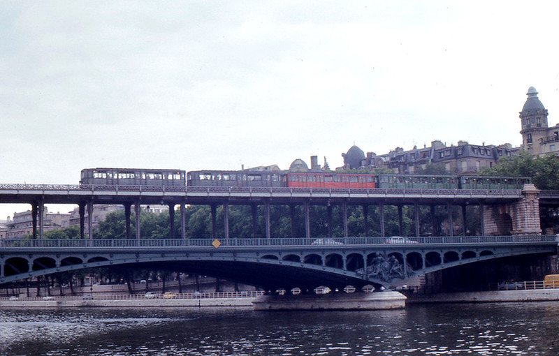 The Pont de Bir-Hakeim, 1973