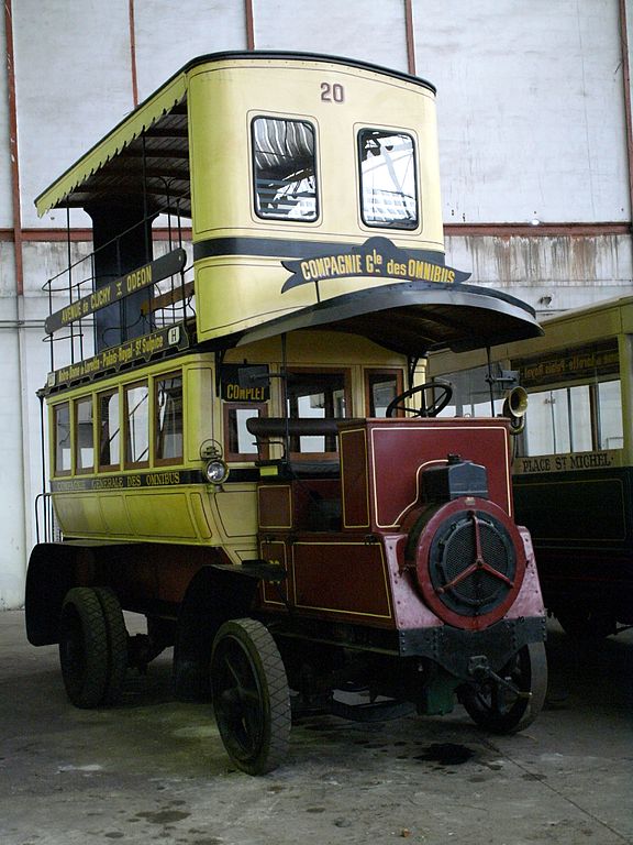 Schneider Brillié P2 double-decker bus